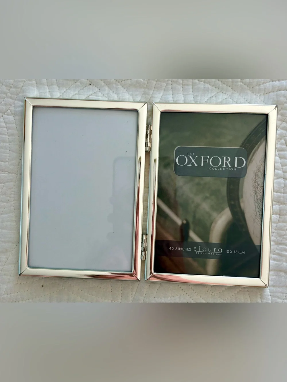 Silver Double Hinged Photo Frame  4x6
